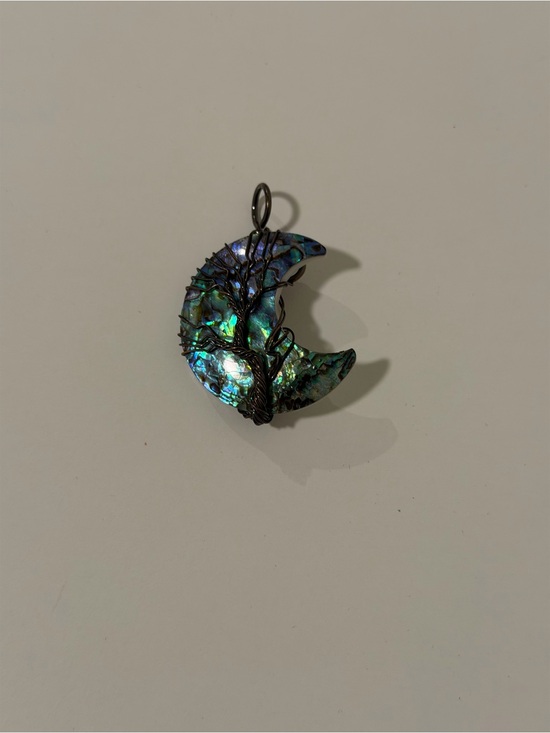 Jewelry - Labradorite Moon Pendant